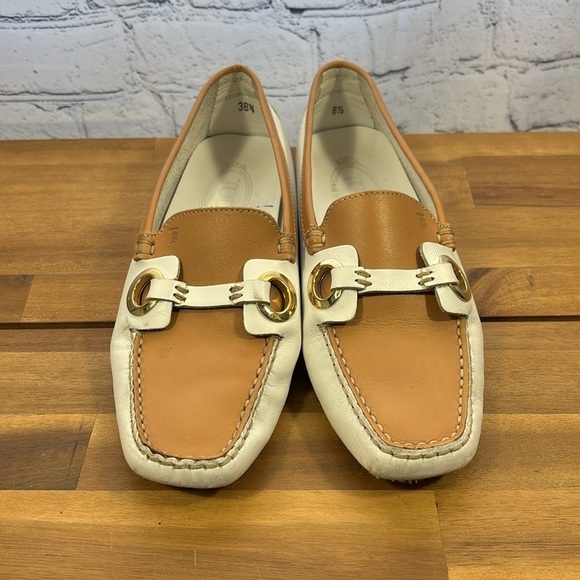 TOD’S White and Tan Driving Shoes Size 38.5 / 8.5 - Picture 2 of 8